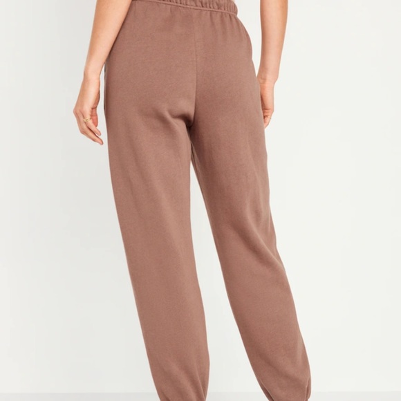 NWT OLD NAVY Extra High-Waisted Jogger Sweatpants  Color: Warm Taupe - Picture 4 of 6